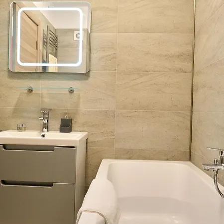 Apartament Beachfront Sea View - Pools *