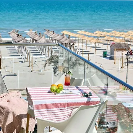 Beachfront Sea View - Pools Lejlighed Mamaia