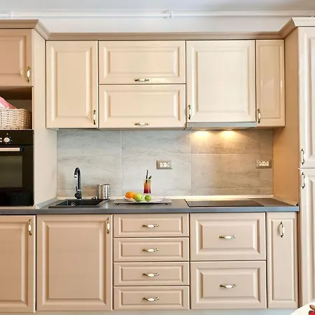 Beachfront Sea View - Pools * Mamaia