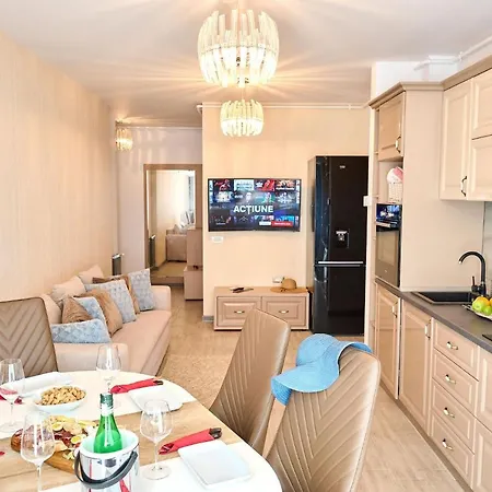 Beachfront Sea View - Pools Mamaia