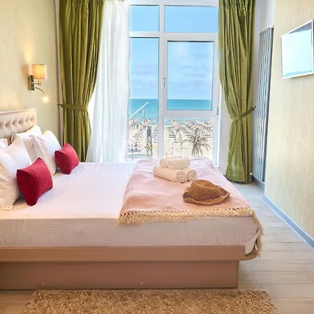 Beachfront Sea View - Pools