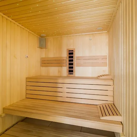 Beachfront Sea View - Pools Apartamento Mamaia