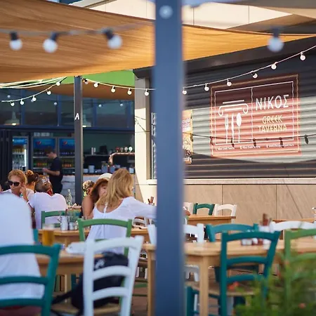 Apartamento Beachfront Sea View - Pools Mamaia