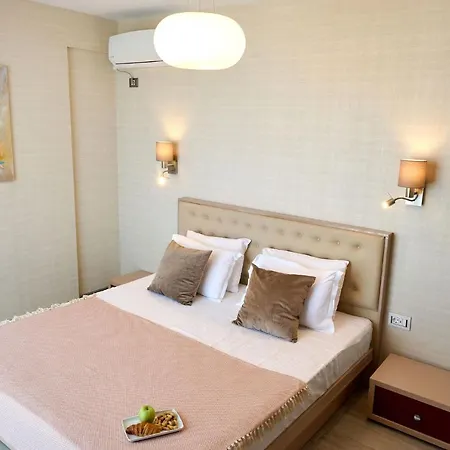 Beachfront Sea View - Pools