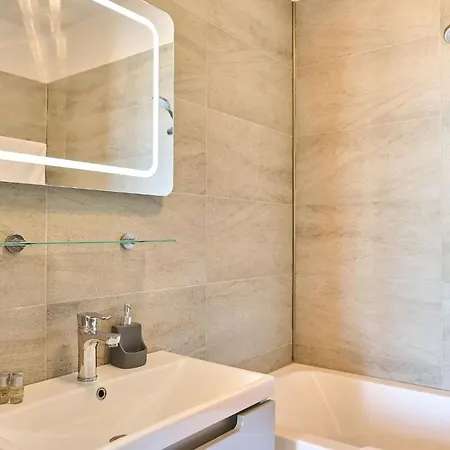 Apartamento Beachfront Sea View - Pools *